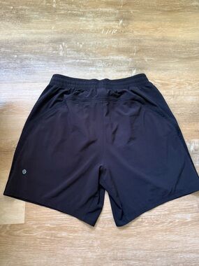 lululemon athletica Men's Black Athletic Shorts with Reflective Logo